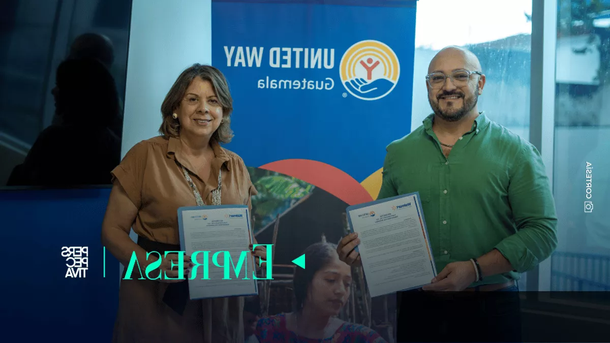 Entrega de kits a familias beneficiarias en Sacatepéquez