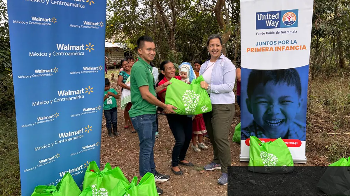 Walmart y United Way llevan seguridad alimentaria a familias de Sacatepéquez